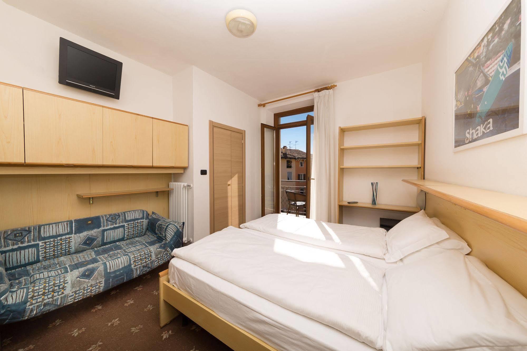 Casa Nataly Bed & Breakfast Torbole Sul Garda Exterior photo
